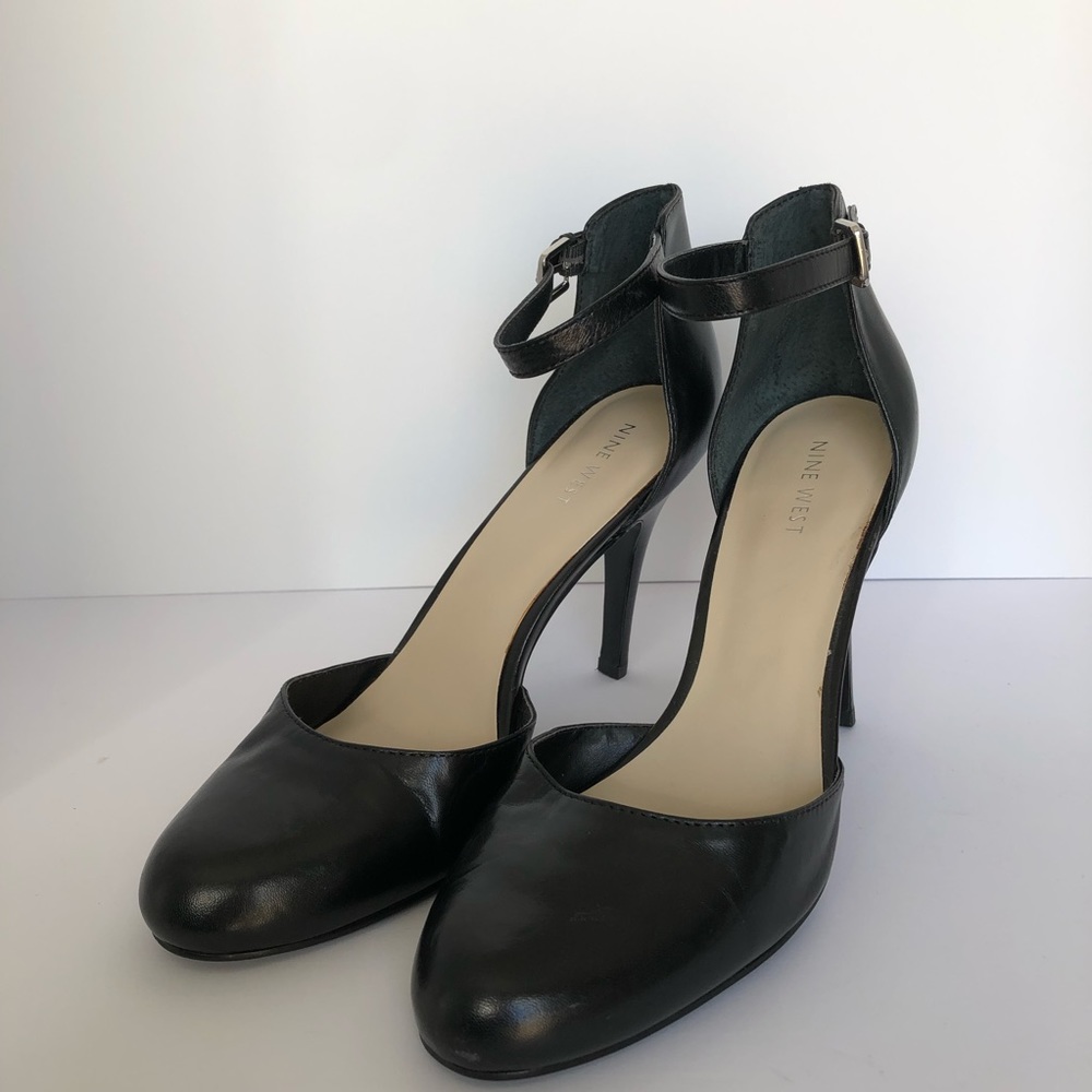 Nine West Sz 8.5 black heels ankle strap stiletto
